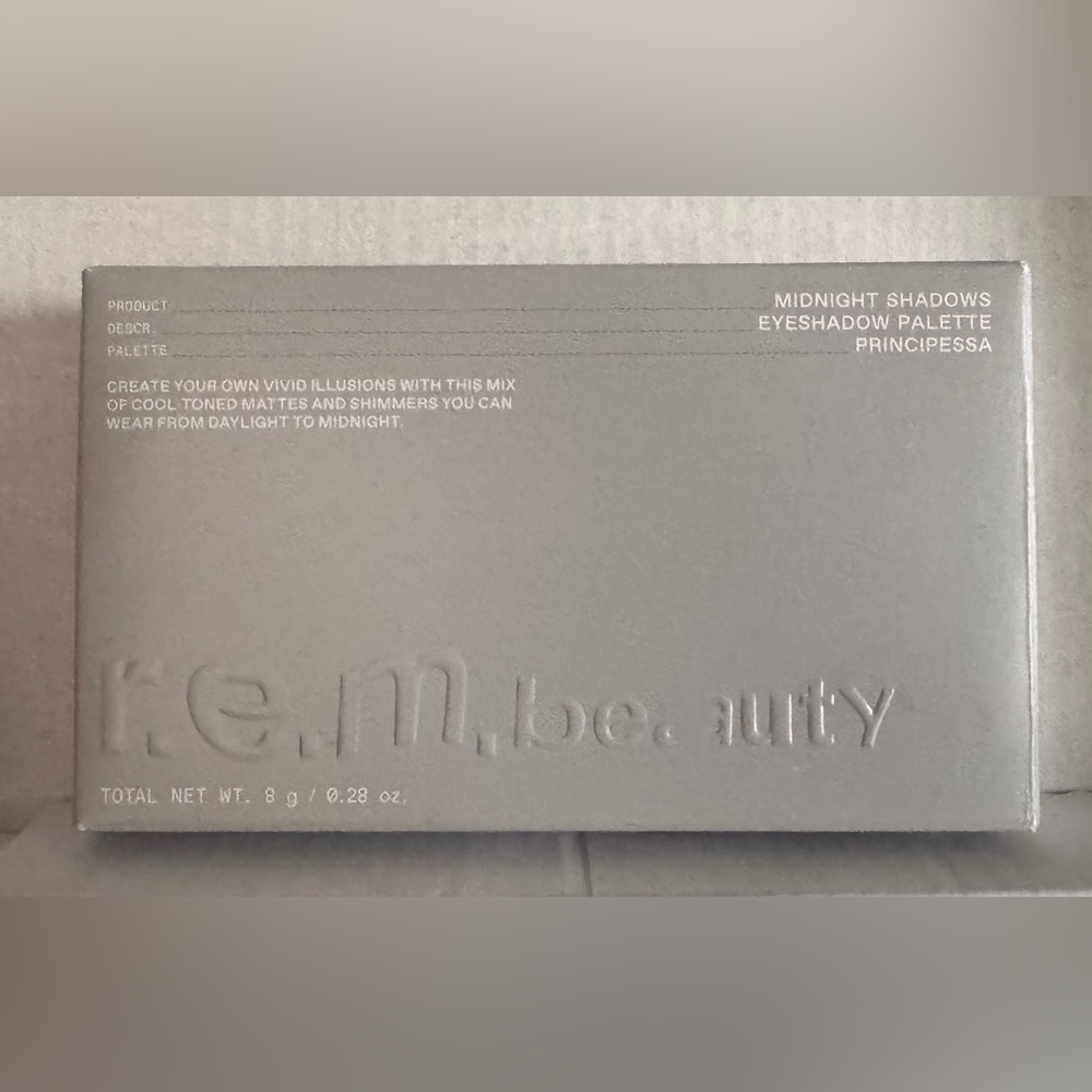 🆕 r.e.m. beauty Midnight Shadows Eyeshadow Palette - Principessa